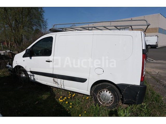 Utility bus (ongeluk) peugeot expert (2010-107,194 km-vin:vf3xs9hucaz019333) - afbeelding 13 van  43
