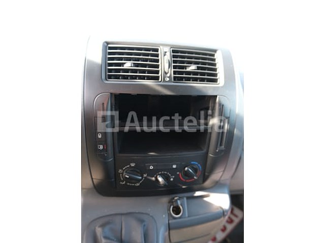 Utility bus (ongeluk) peugeot expert (2010-107,194 km-vin:vf3xs9hucaz019333) - afbeelding 17 van  43