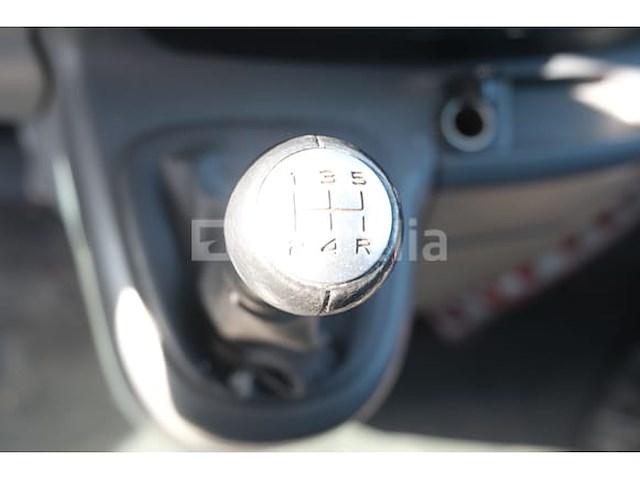 Utility bus (ongeluk) peugeot expert (2010-107,194 km-vin:vf3xs9hucaz019333) - afbeelding 18 van  43
