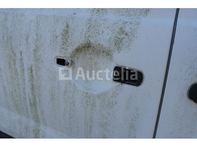 Utility bus (ongeluk) peugeot expert (2010-107,194 km-vin:vf3xs9hucaz019333) - afbeelding 19 van  43