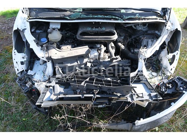 Utility bus (ongeluk) peugeot expert (2010-107,194 km-vin:vf3xs9hucaz019333) - afbeelding 21 van  43