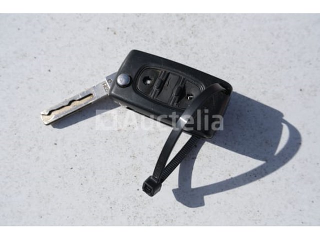Utility bus (ongeluk) peugeot expert (2010-107,194 km-vin:vf3xs9hucaz019333) - afbeelding 36 van  43