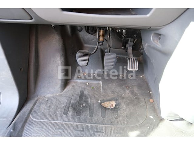 Utility bus (ongeluk) peugeot expert (2010-107,194 km-vin:vf3xs9hucaz019333) - afbeelding 40 van  43