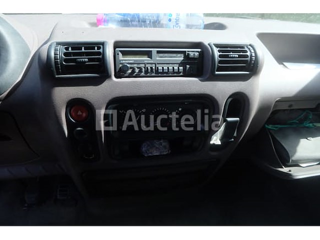 Utility bus (voor onderdelen) renault master (2000-304,795 km-vin:vf1fdbch523744112) - afbeelding 34 van  57