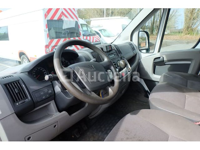 Utility van peugeot boxer (2010-158,103 km) - afbeelding 17 van  43