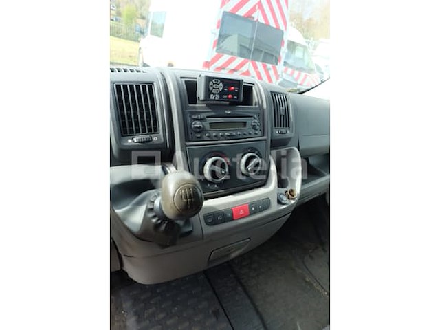 Utility van peugeot boxer (2010-158,103 km) - afbeelding 24 van  43