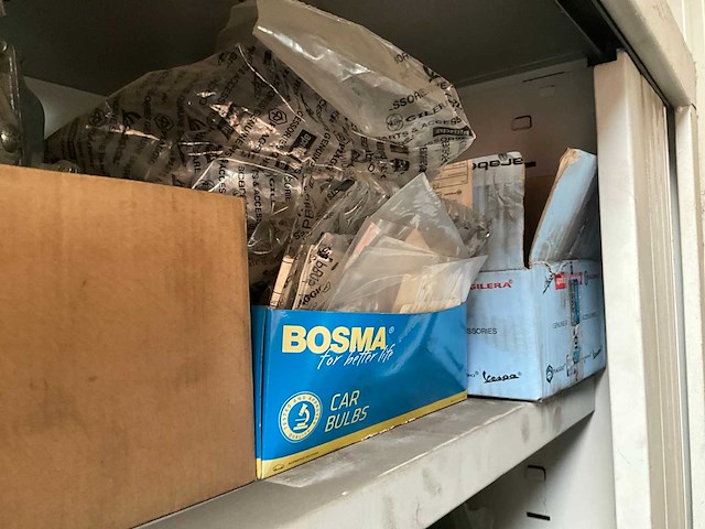 Utopia dossierkast/opbergkast met inhoud - afbeelding 8 van  22