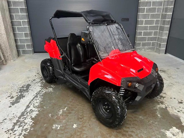 Utv atv 200 kinderwagen atv utv 200 bijna nieuw - afbeelding 1 van  8