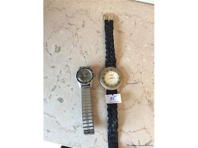 Uurwerken dames 2st ( waarvan 1 pontiac ) - afbeelding 1 van  2