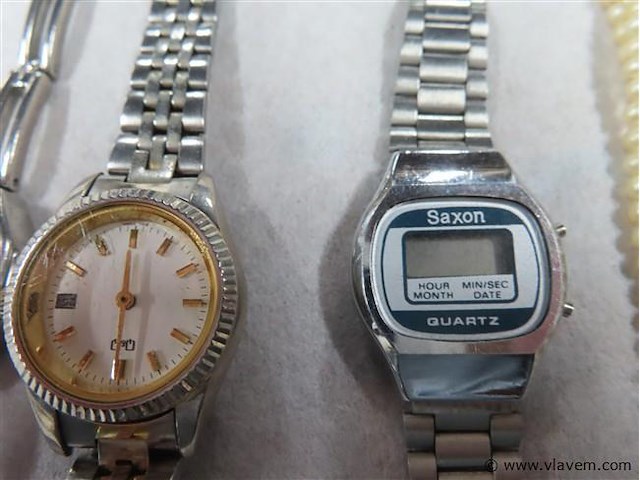 Uurwerken en divers - afbeelding 2 van  3