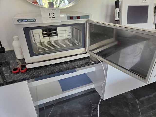 Uv towel verwarmer - afbeelding 3 van  3