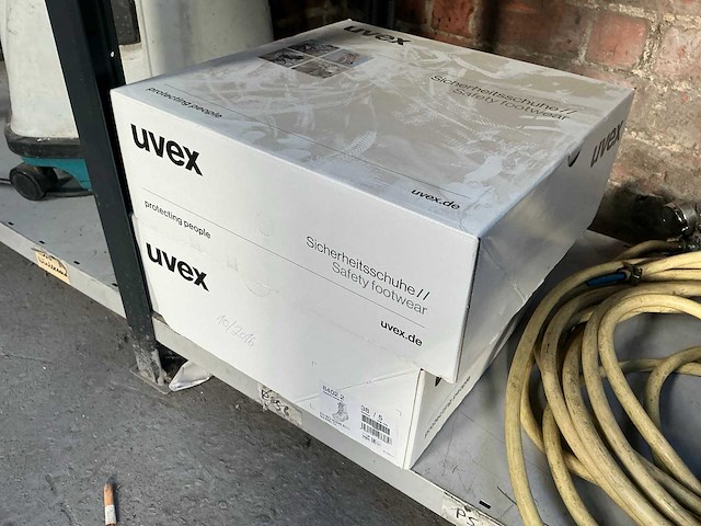 Uvex veiligheidsschoenen (2x) - afbeelding 4 van  4