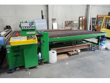 V-sign vankeirsbilck: atelier glas & interieurinrichting