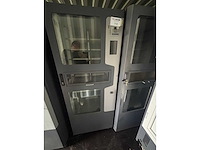 V90 - brood - verkoopautomaat - afbeelding 1 van  3