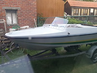 Vaarklare elan polyester speedboot van eind jaren 1980, lengte 4m, max 3 personen, 25pk 2-takt kortstaart buitenboordmotor van het merk mercury. de motor draait en koelt goed, onderhoud is aangewezen. snelheid met 3 personen: 30-40 km/h. - afbeelding 11 van  28