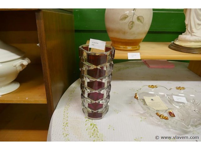 Vaas in glas - afbeelding 2 van  2