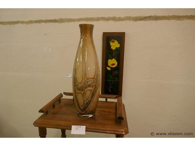 Vaas in glas - afbeelding 2 van  2