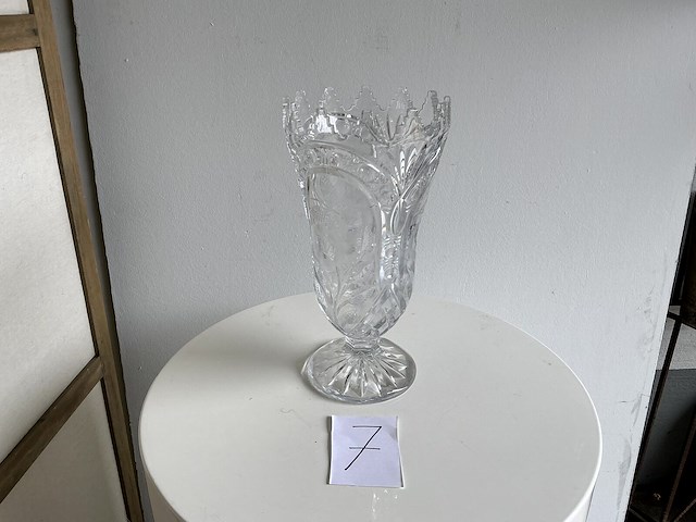 Vaas in kristal - afbeelding 1 van  1