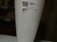 Vaas met decoratie - afbeelding 3 van  3