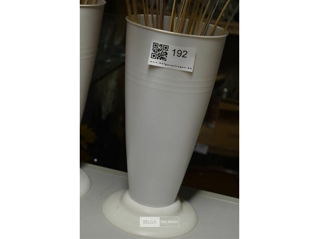 Vaas met decoratie - afbeelding 3 van  4