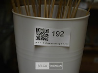 Vaas met decoratie - afbeelding 4 van  4