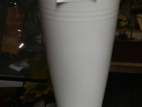 Vaas met decoratie - afbeelding 3 van  4