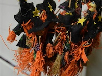 Vaas met decoratie - afbeelding 3 van  3