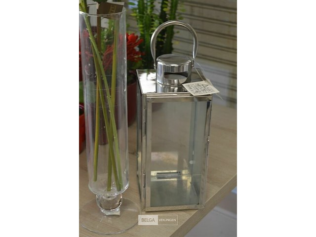 Vaas met lantaarn - afbeelding 4 van  4