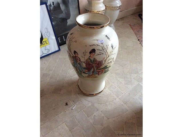 Vaas oosters - afbeelding 1 van  2