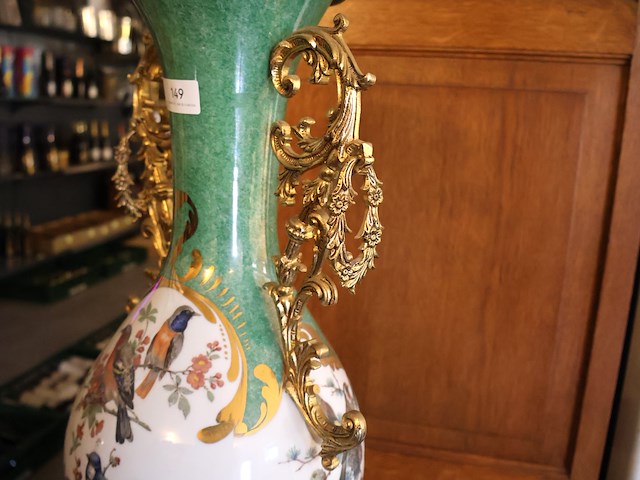 Vaas op voet - afbeelding 4 van  5