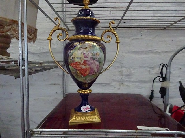 Vaas sèvre hoogte 34cm - afbeelding 1 van  1