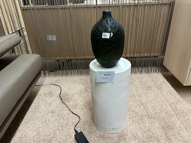 Vaas, standaard - afbeelding 1 van  8