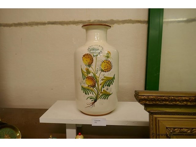 Vaas - afbeelding 1 van  1