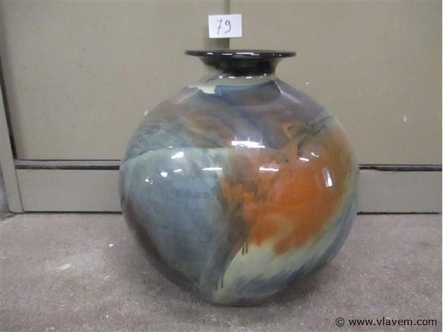 Vaas - afbeelding 1 van  3