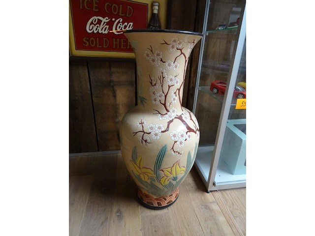 Vaas - afbeelding 1 van  1