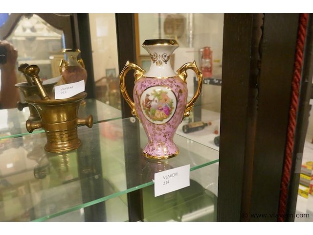 Vaasje - afbeelding 1 van  1