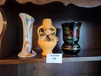 Vaasjes - afbeelding 1 van  1