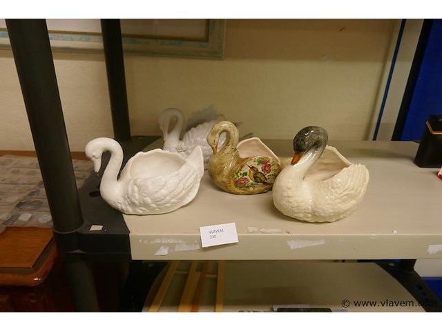 Vaasjes - afbeelding 1 van  1