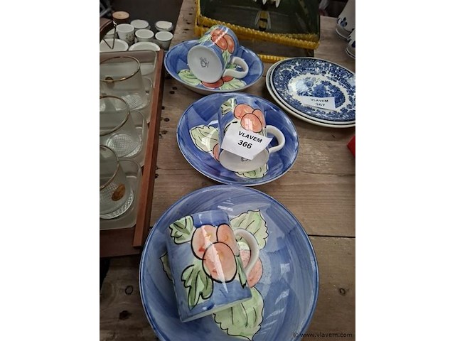 Vaatwerk - afbeelding 1 van  2