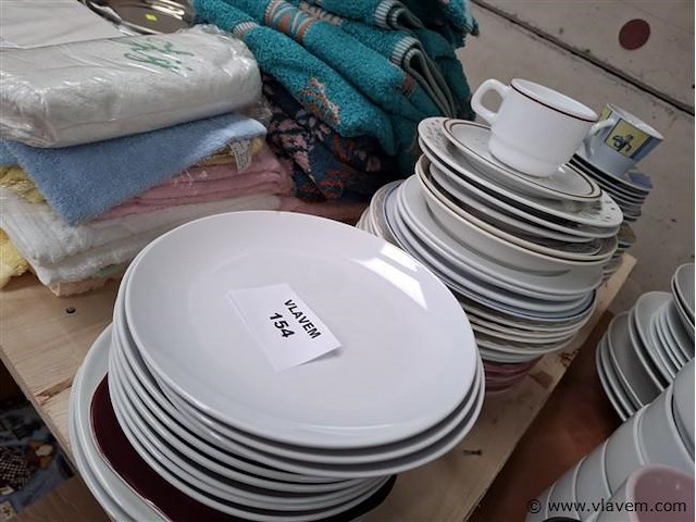 Vaatwerk - afbeelding 1 van  2