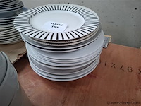 Vaatwerk - afbeelding 1 van  1