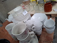 Vaatwerk - afbeelding 1 van  3