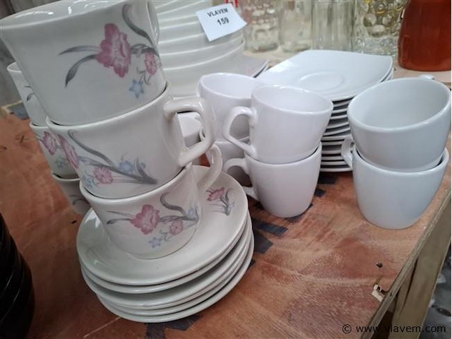 Vaatwerk - afbeelding 2 van  3