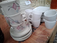 Vaatwerk - afbeelding 2 van  3