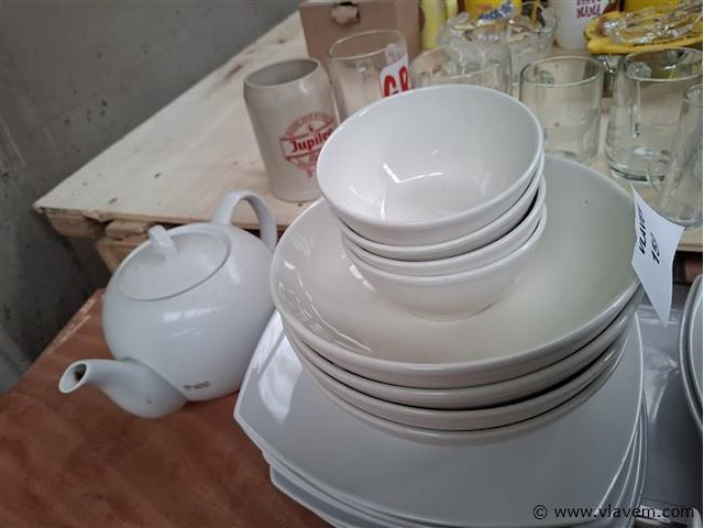 Vaatwerk - afbeelding 3 van  3