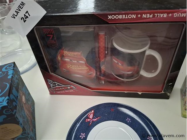 Vaatwerk - afbeelding 2 van  4