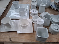 Vaatwerk - afbeelding 1 van  5