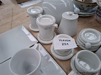 Vaatwerk - afbeelding 2 van  5