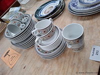 Vaatwerk - afbeelding 1 van  4