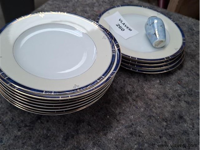 Vaatwerk - afbeelding 1 van  4